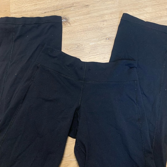 Lululemon groove pants - Picture 4 of 5